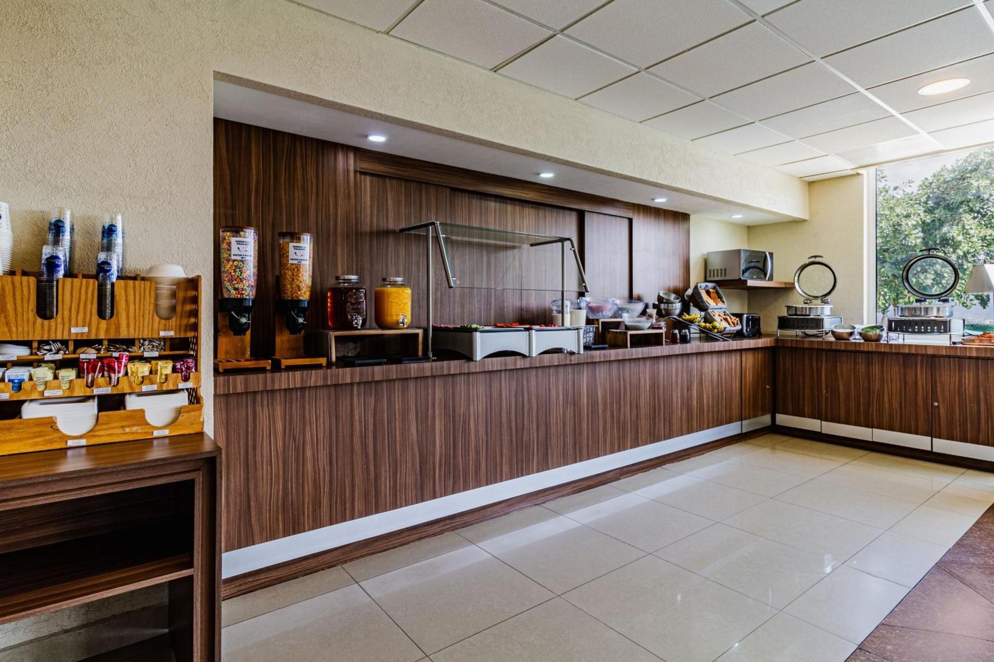 City Express By Marriott Tuxtla Gutierrez Tuxtla Gutiérrez Exterior foto